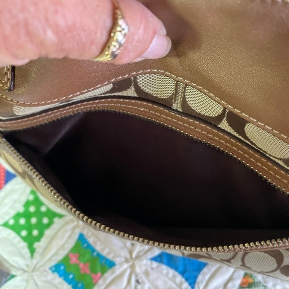 Coach Penelope - Picture 8 of 14